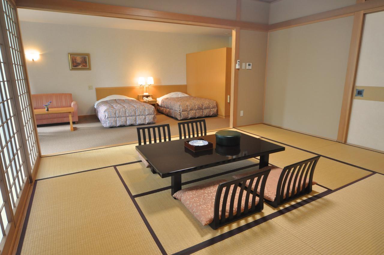 Imperial Resort Tsujun Sanso Kamimashiki ภายนอก รูปภาพ